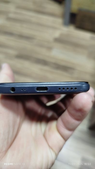 Redmi 8 xotira 32/4 GB Ram 3