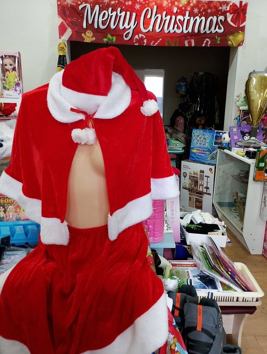 сдам в прокат костюм Санты для девушки