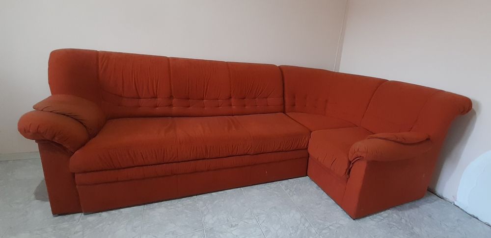 Диван с функция сън