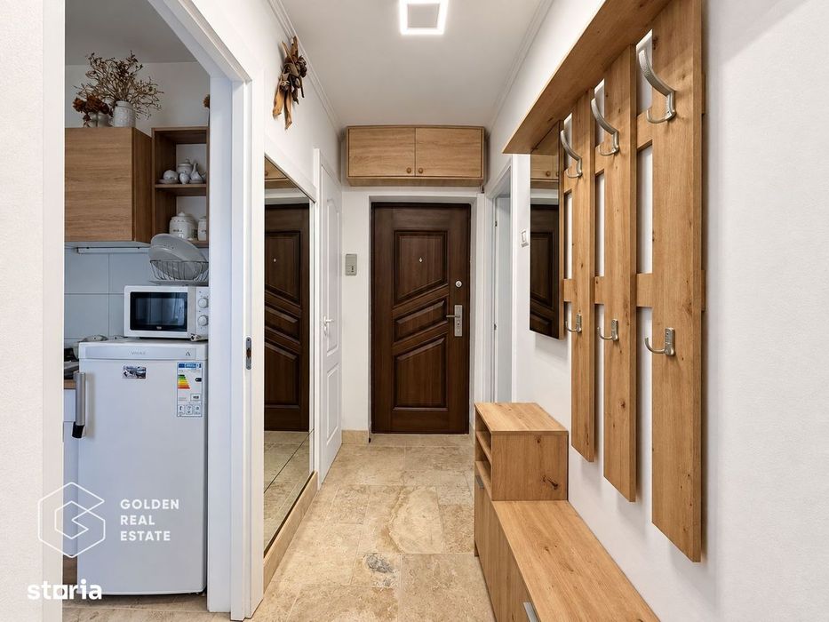 Apartament 3 camere, etaj 2, Piata Mica