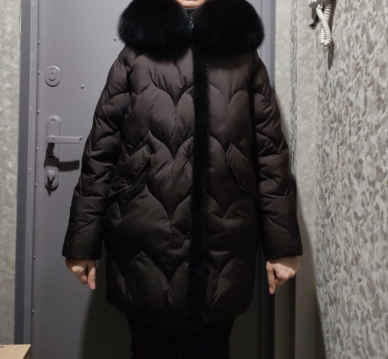 Продам куртку новую