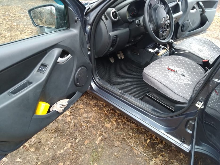 Lada Granta liftback