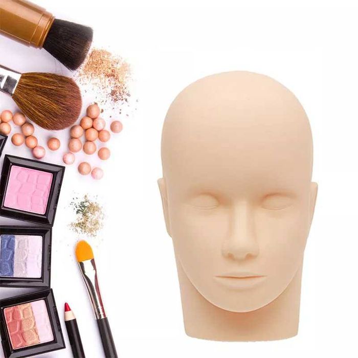 Гримьорска силиконова тренировачна глава