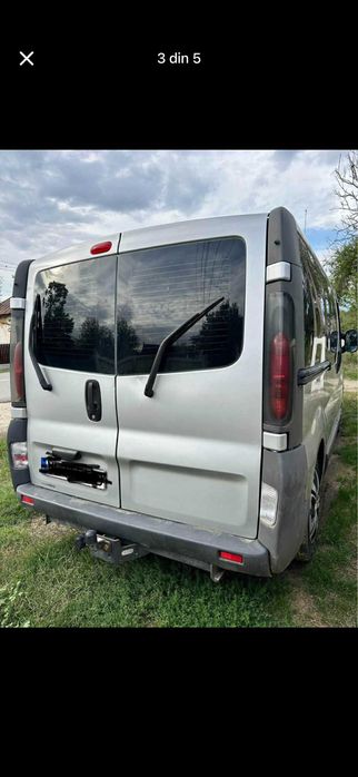 Vând Renault Trafic in stare bună de funcționare 8+1.. 1.9 diesel  !