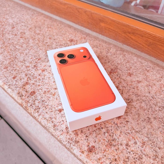 НОВ iPhone 17 Pro 256GB Orange / Айфон 17 Про 256ГБ Оранжев