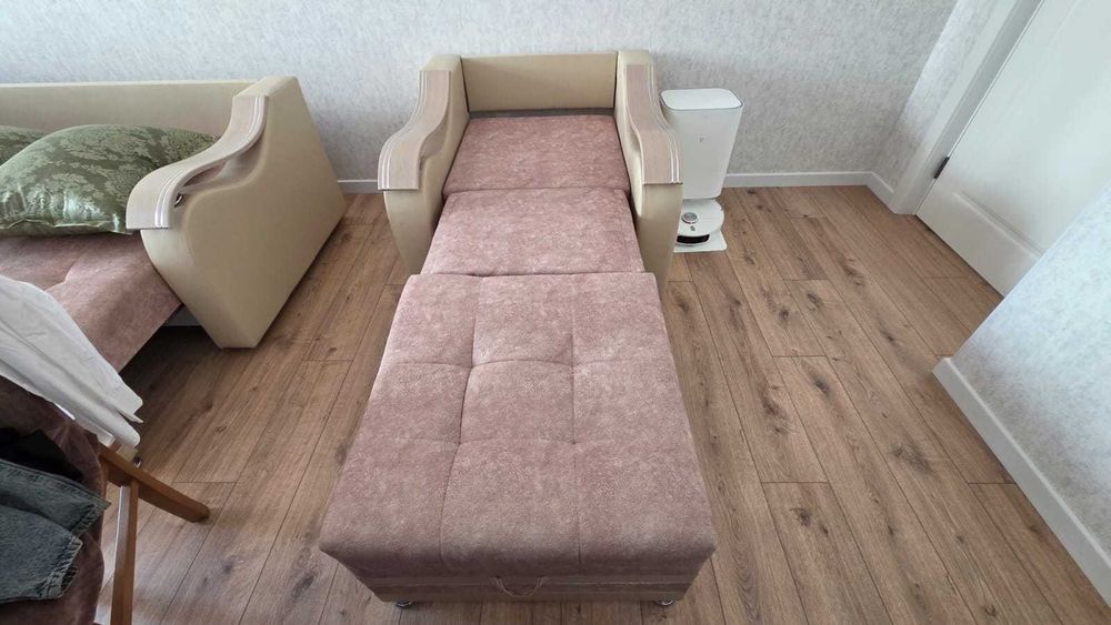 Продам диван, кресло