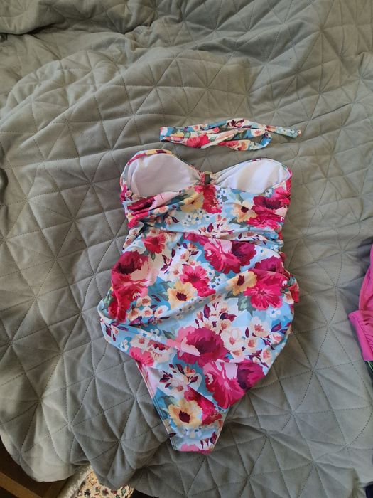 Нови цели бански