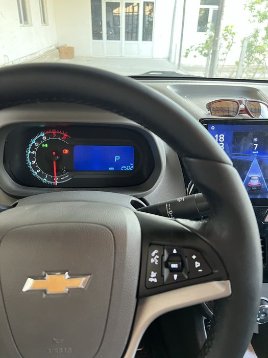 Chevrolet Cobalt 2025 — 4