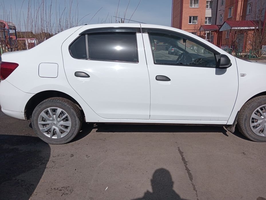 Продам Рено Логан 2020го