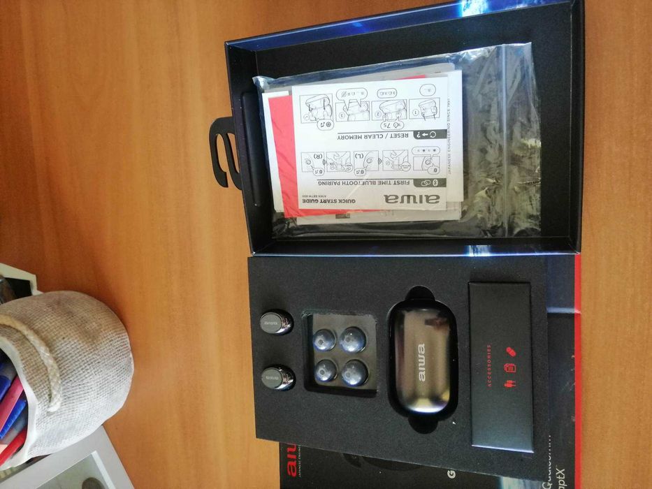 Безжични слушалки Aiwa