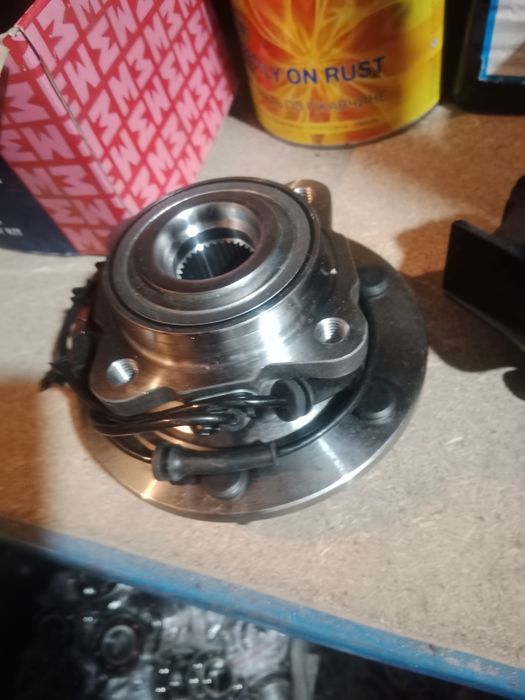 Продам ступицу на Ниссан Патрол