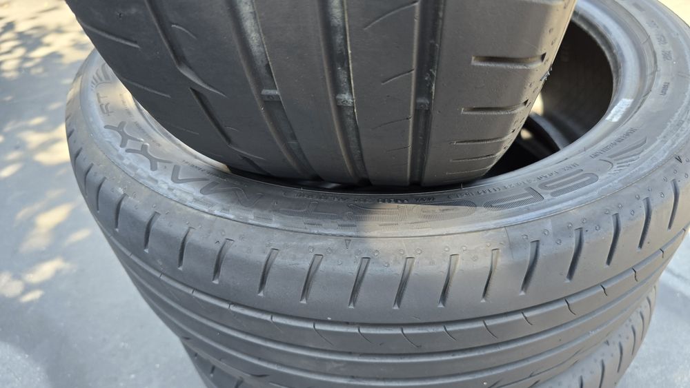 4 anvelope vară Dunlop 225/45/19