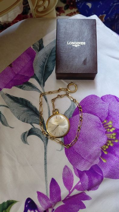 Vând ceas de buzunar longines din ani 70 este cu 17 rubine