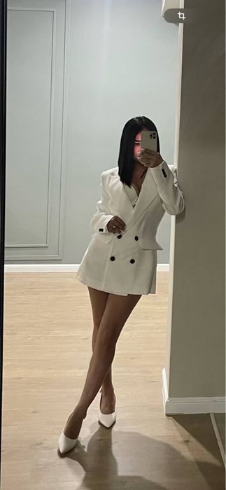 Продам пиджак бежевый