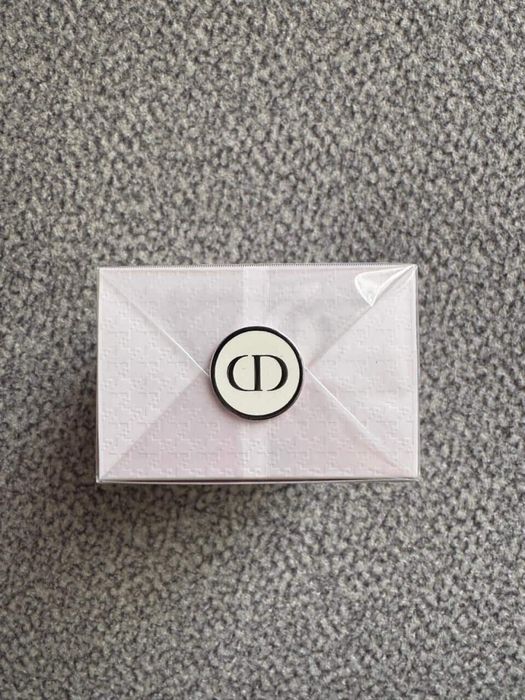 DIOR miss dior essence