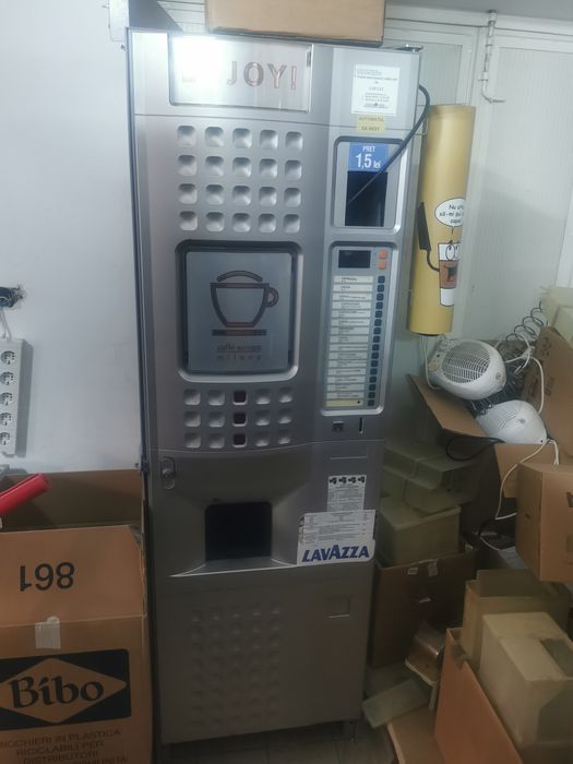 Vând automate vending