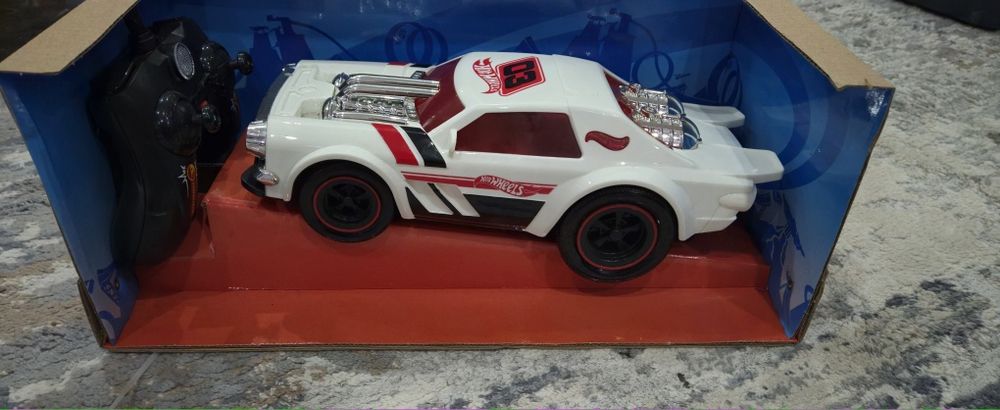 Masina cu telecomanda Hot Wheels