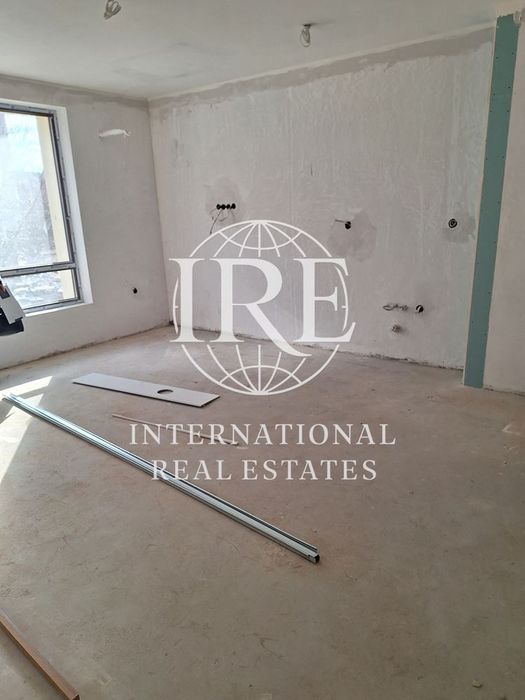 Продава се Тристаен апартамент в Варна, Лятно кино Тракия - 78 кв.м за 1341 €/кв.м - Снимка #2