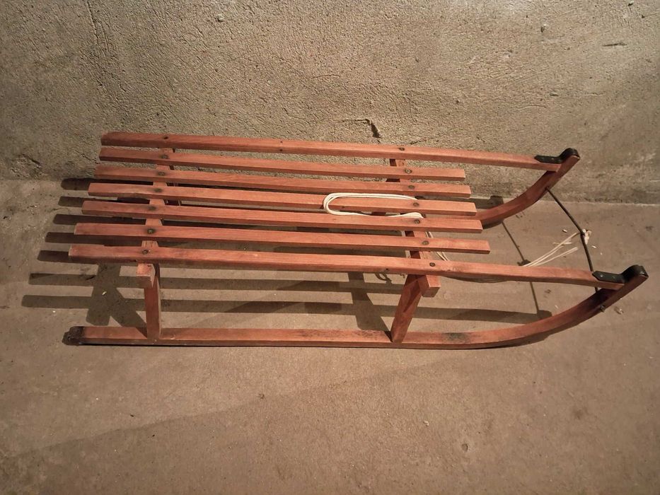 Дървена шейна за спускане