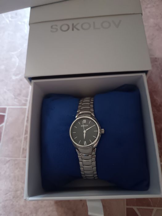 Продам часы женские