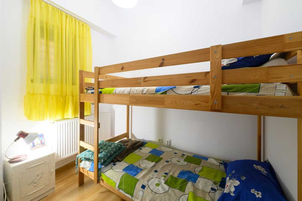 Apartament 3 camere de inchiriat