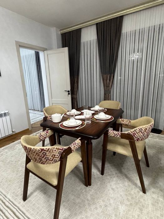 Charvoq darvazasi apartament 2 xonali bunaqa narxda yo 990.000 som kun