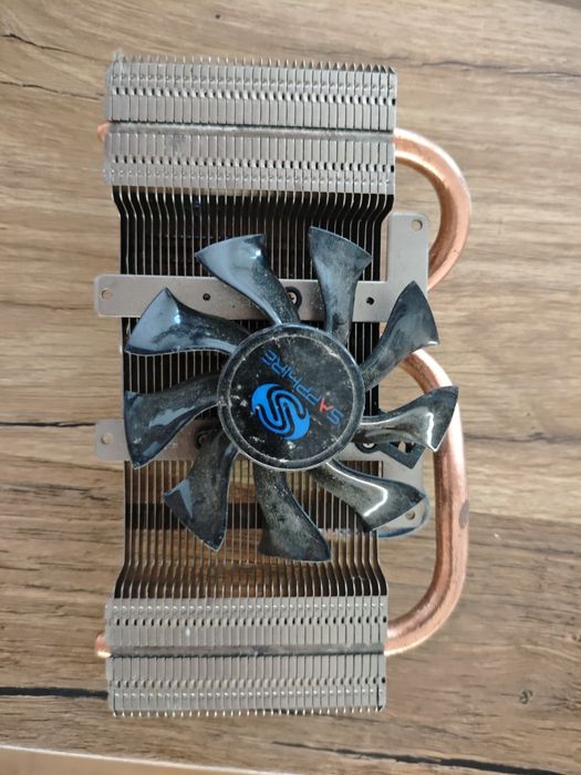 Cooler Radeon 5770 43mm distanta intre gauri