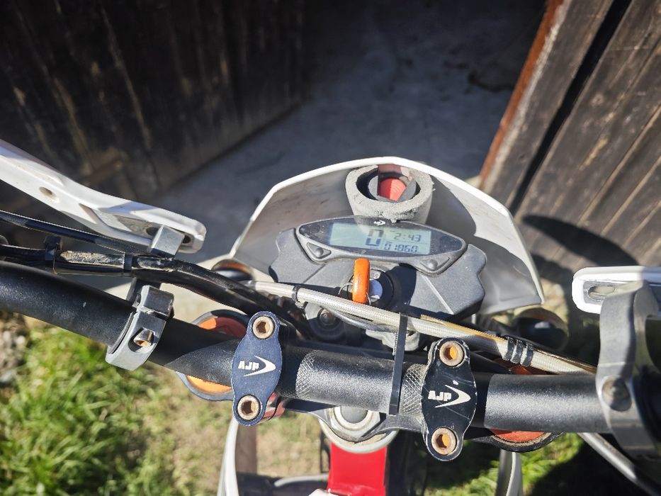 Enduro AJP 240 PR4 (nu KTM, Honda,Yamaha, Kawasaki,etc)