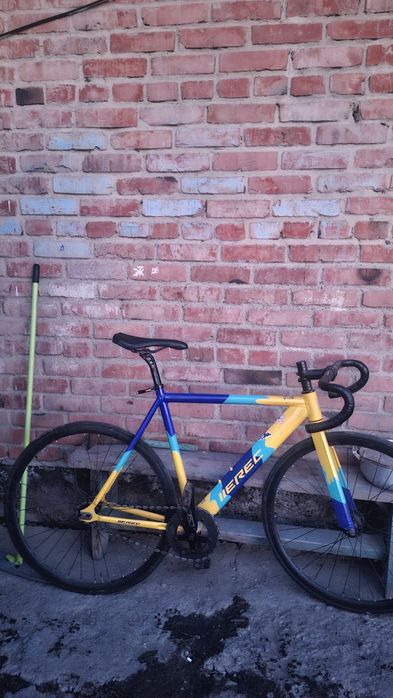 Прдам велосипед фикс IIEREC