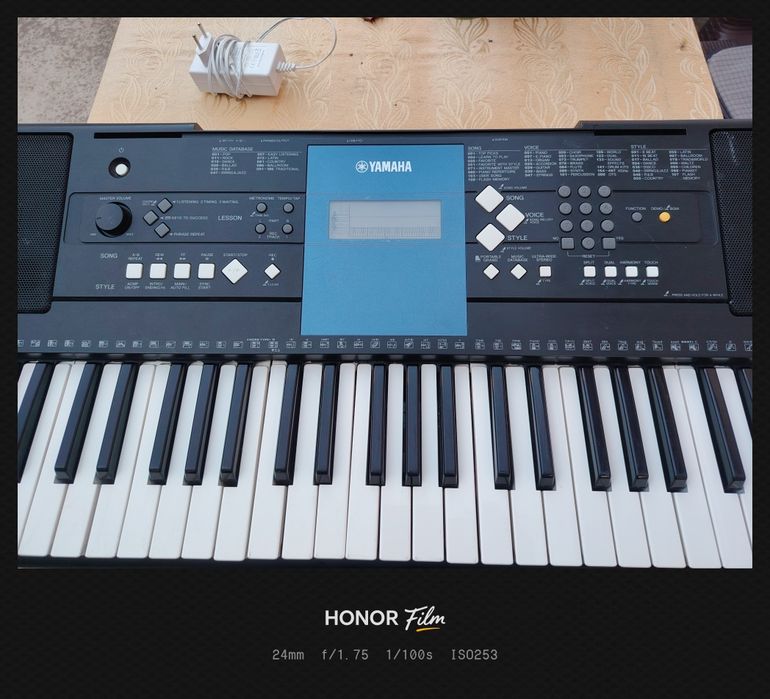 Синтезатор  Yamaha per e333