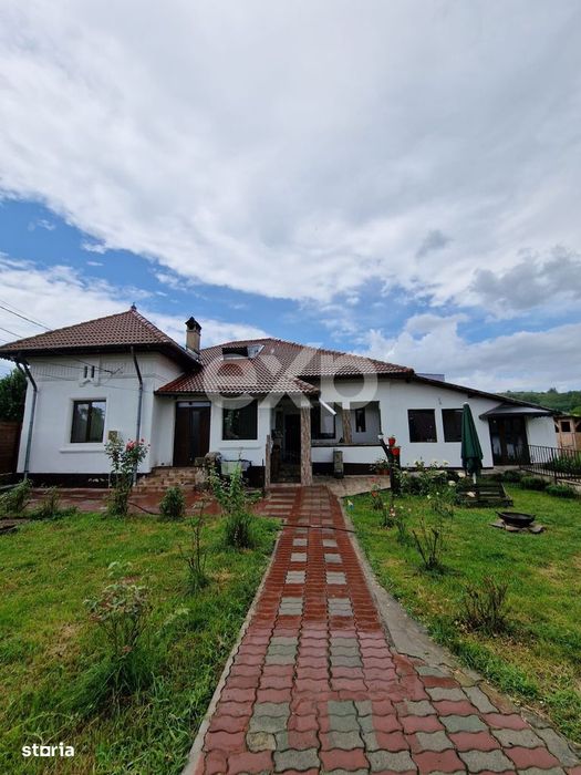 Casa cu piscina de vanzare – Razvad, Dambovita