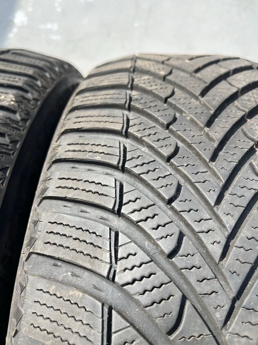 2 бр. зимни гуми 225/55/17 Semperit DOT 2122 5,5 mm