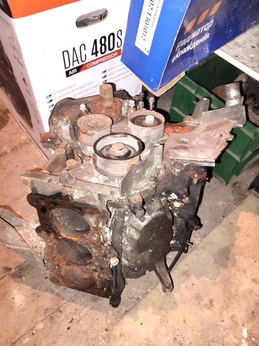 Продам запчасти на Ауди А6 С5 v-2.8