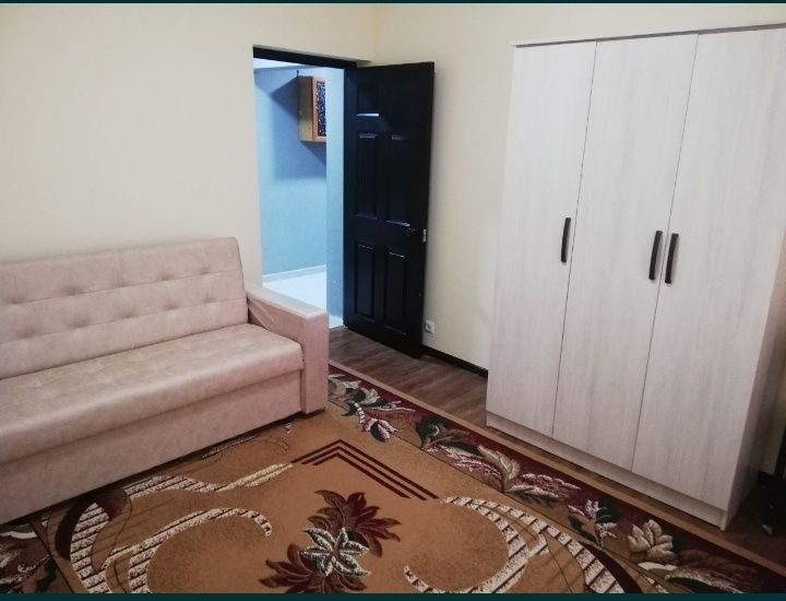 Сдается в аренду 2 комнатная квартира на 1 этаже на массиве Карасу 6.