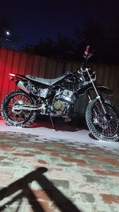 Эндуро 250кубов