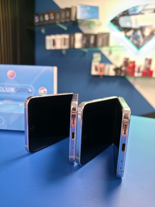 Samsung Z Flip 5 / Lavender/Mint / 512 GB / DeluxGSM