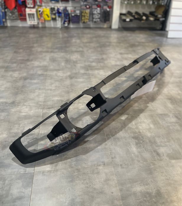 Усилитель бампера Hummer H3