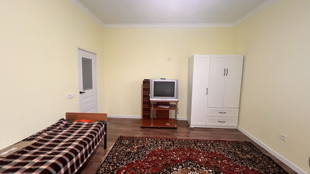 Екі бөлмелі жер үй жалға беріледі