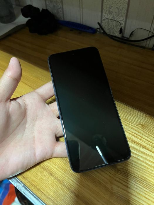 Redmi Note 11 (yahshi ishlidi)