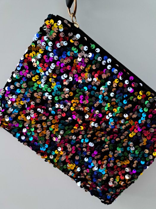 Нова чанта клъч с многоцветни пайети