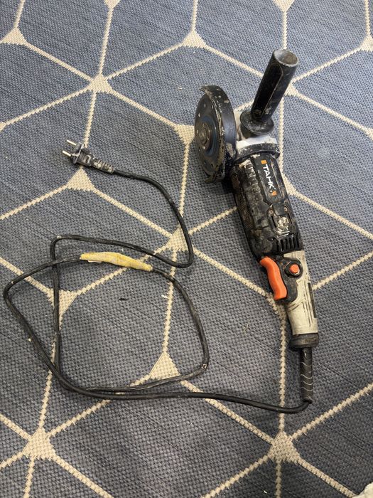 Болгарка продам