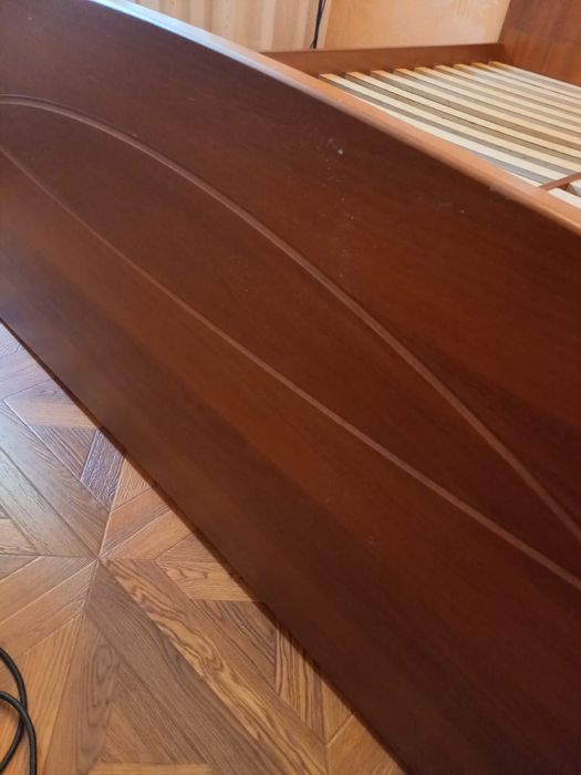 Кровать двуспальная