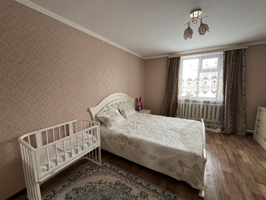 Кровать для спальни