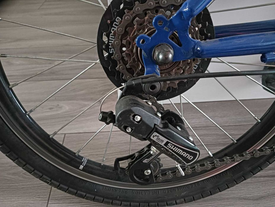 vand bicicleta pentru copii cu roti de 20 cumparata de noua si nefolosita