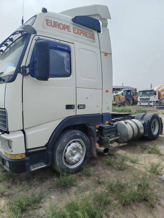 Volvo 380 kelishiladi