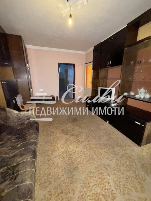 Дава се под наем Тристаен апартамент в Шумен, Болницата - 92 кв.м за 255 € - Снимка #6