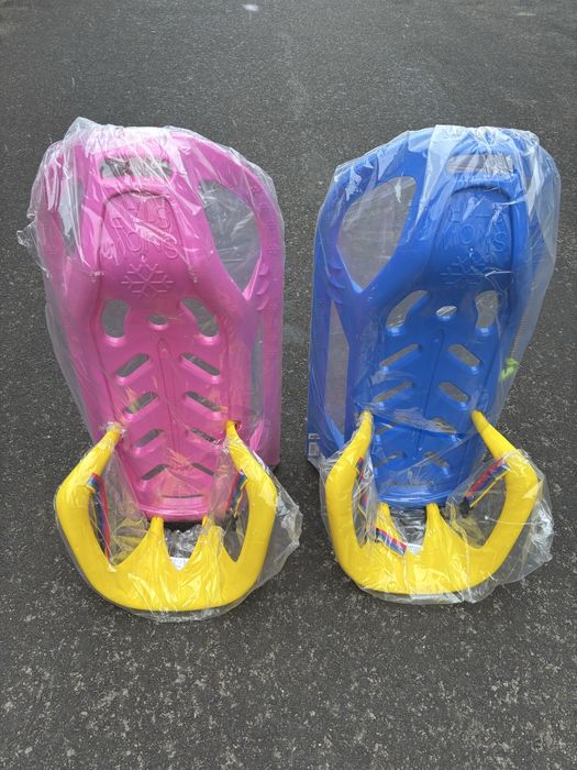 Sanie plastic pentru bebelusi cu spatar și fară spătar , și din lemn .