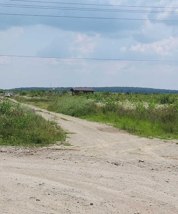 Lot/parcela teren intravilan Lucieni (ultimul disponibil), langa Targoviste, deschidere la DN 72