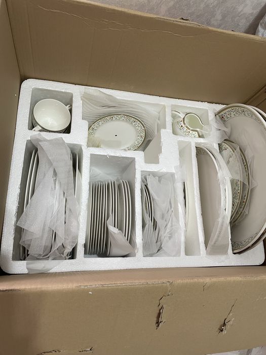 продается чайный сервис на 12 персон