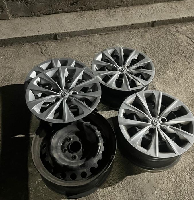 Продам шины с дисками комплект железные камрии 55